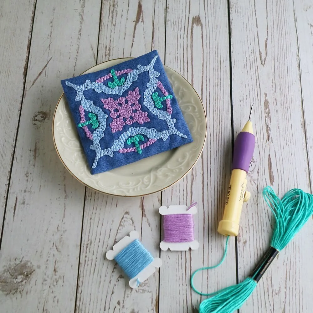 Tplaza+ > Stationery > Art & Craft