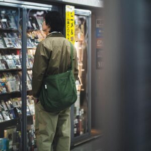 【一帆布包】帆布率性大報童包- 墨綠